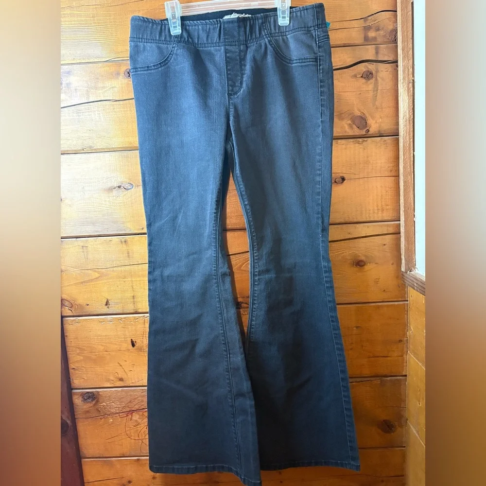 Free People pull on High-Rise Flare Jeans in Charcoal size 30